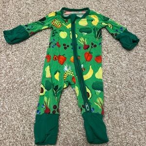 Little sleepies x once upon a farm footies
